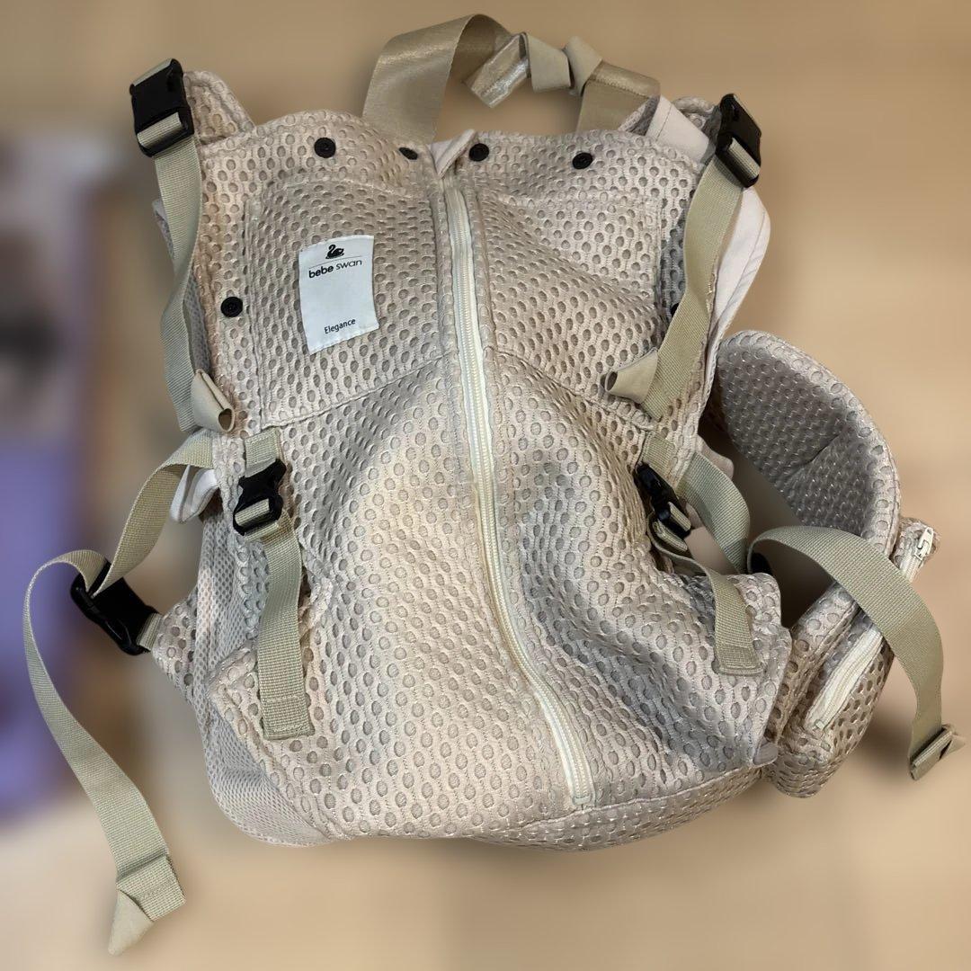 【極美品】よだれかけ付き　ベベスワン 抱っこ紐　サンドベージュ