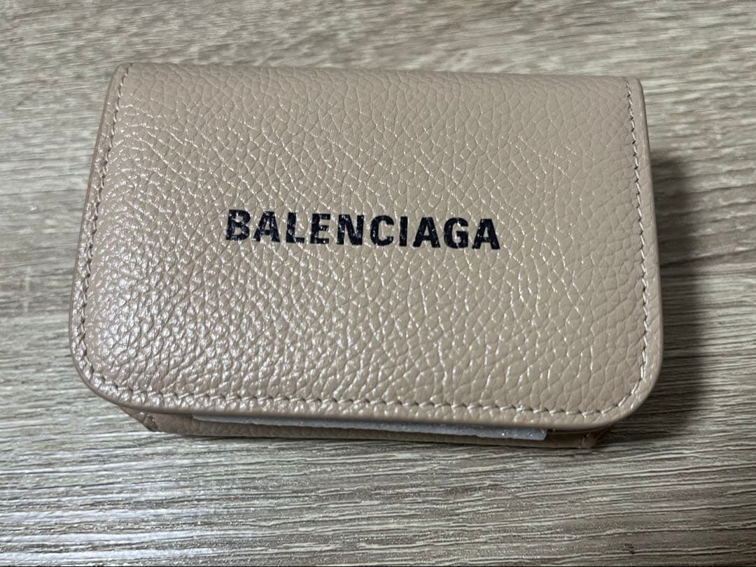 BALENCIAGA ベージュ 三つ折り財布