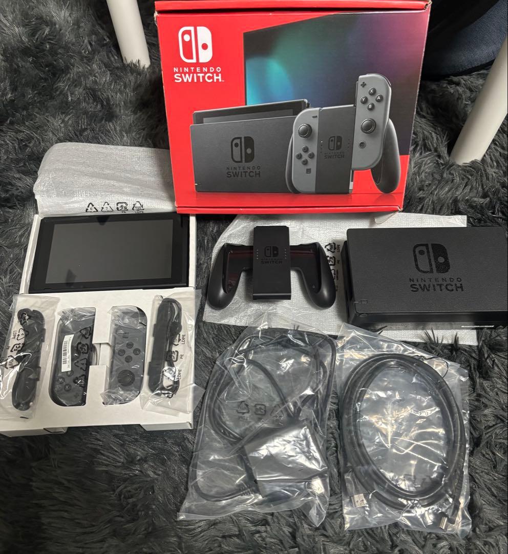 【美品】Nintendo Switch（Joy-Con(L)/(R) グレー）