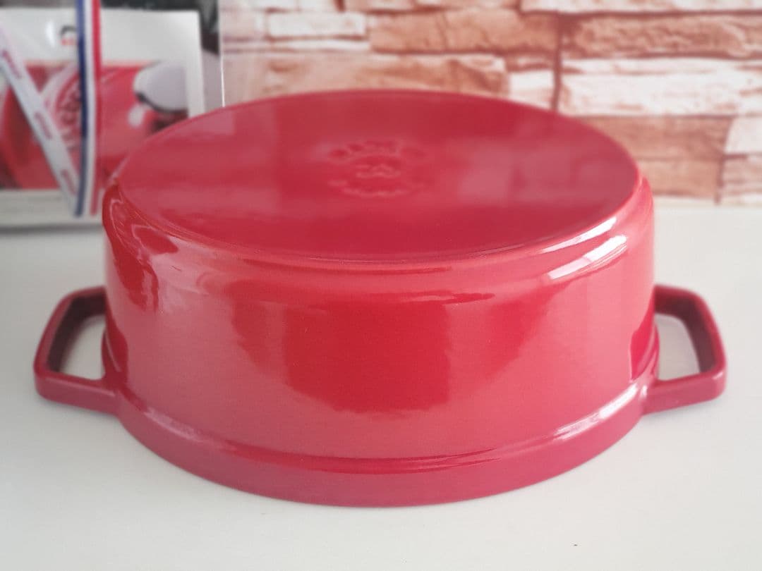 【美品/】staub ピコ・ココット オーバル 　23㎝　ストウブ