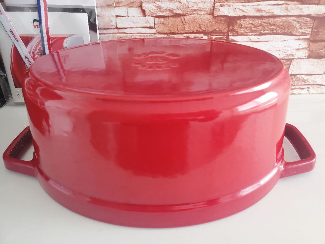 【美品/】staub ピコ・ココット オーバル 　23㎝　ストウブ