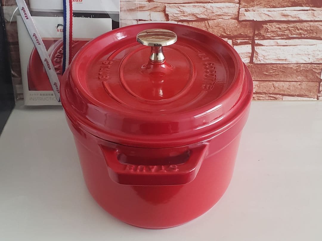 【美品/】staub ピコ・ココット オーバル 　23㎝　ストウブ