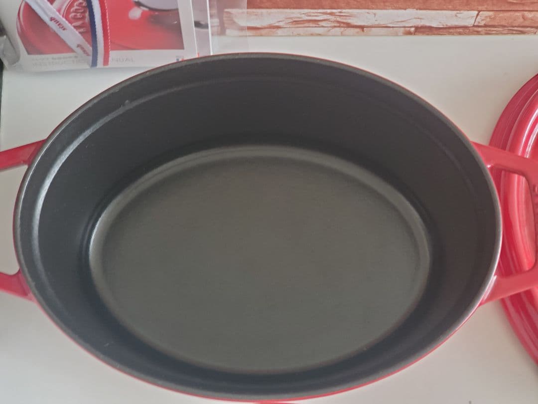 【美品/】staub ピコ・ココット オーバル 　23㎝　ストウブ