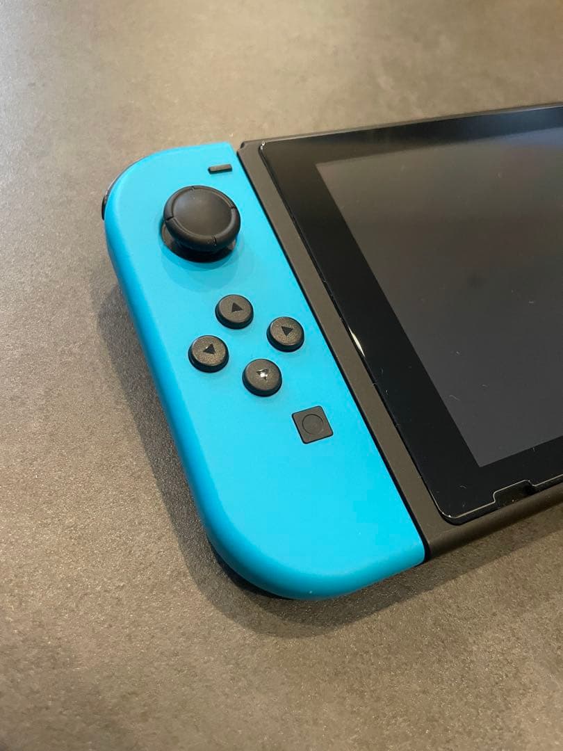 ニンテンドーSwitch 本体　ケース付き