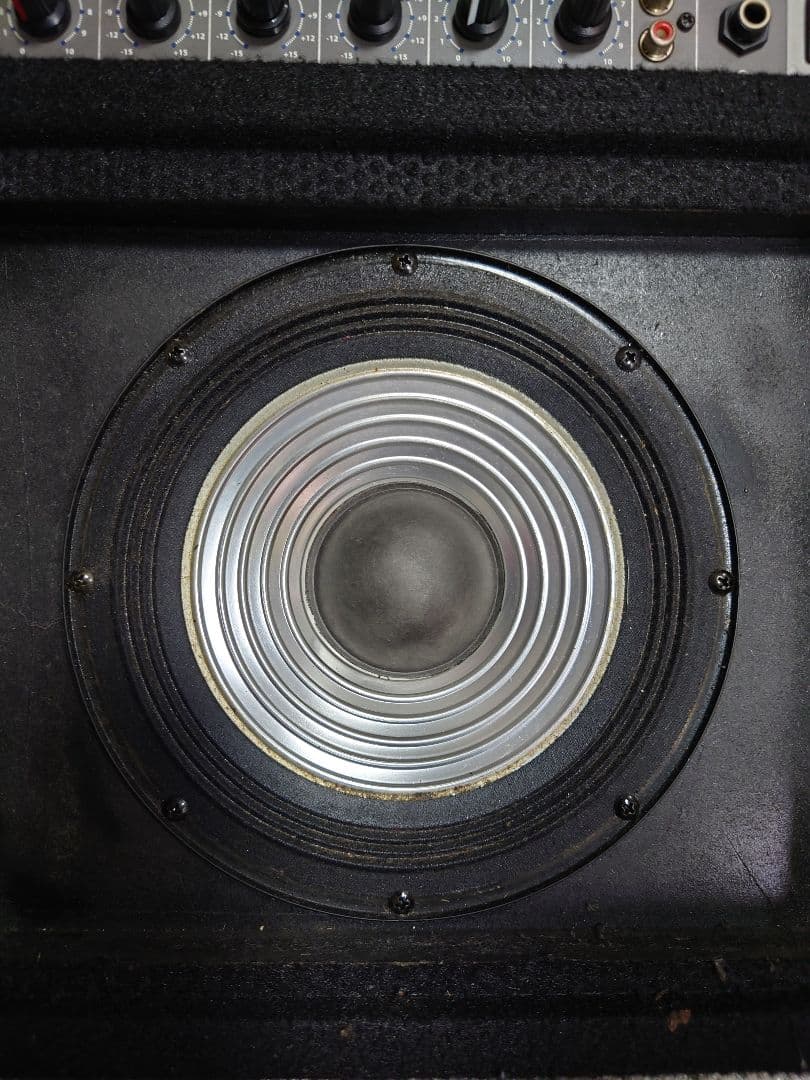 Hartke A25 ベースアンプ コンボ 動作良好 アルミコーン