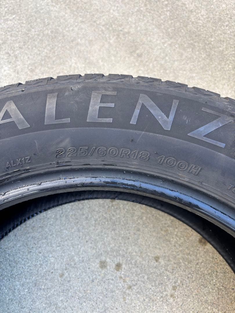 ②225/60R18 ブリヂストン　アレンザ　LX100 ４本のうち2本