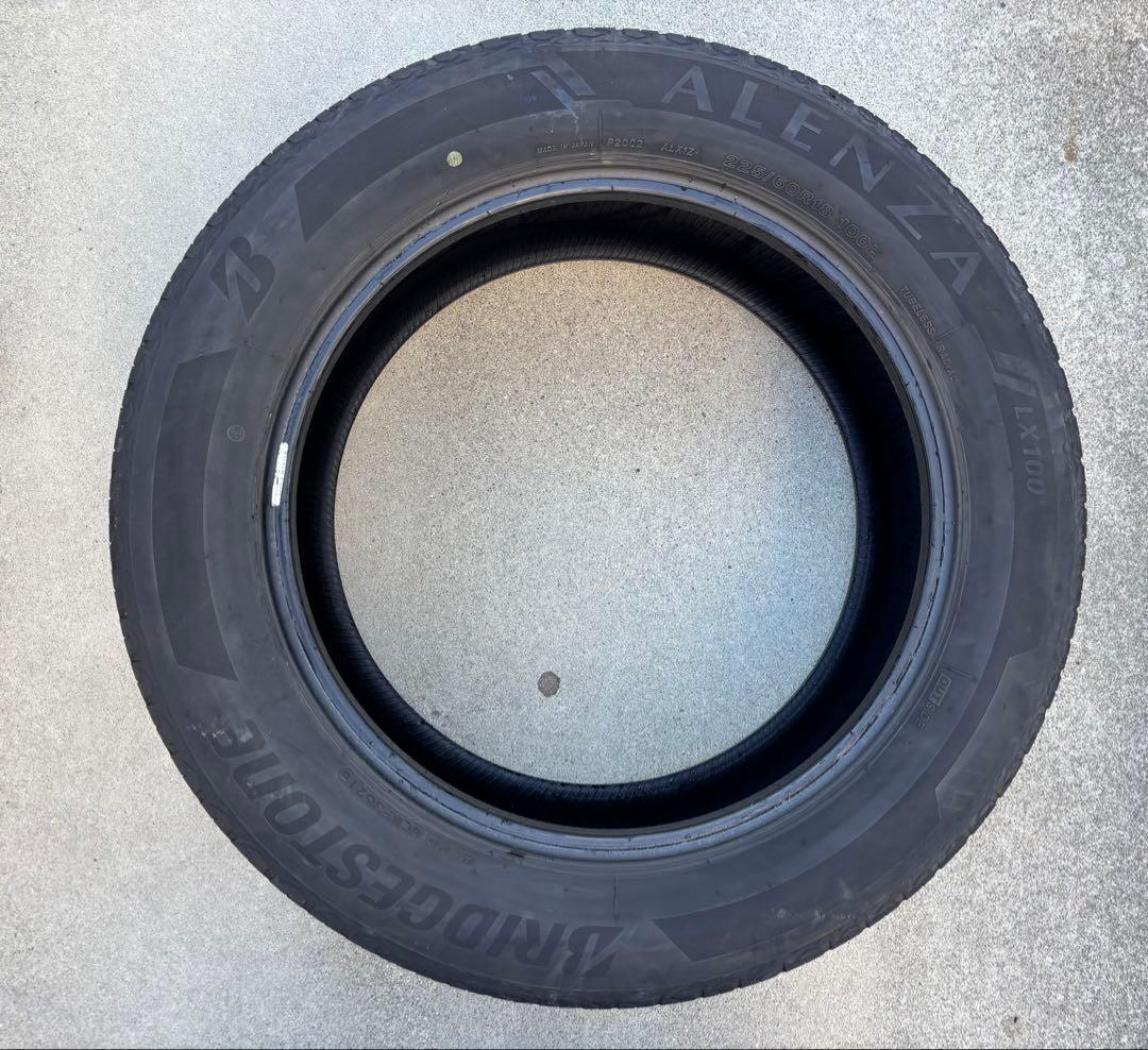 ②225/60R18 ブリヂストン　アレンザ　LX100 ４本のうち2本