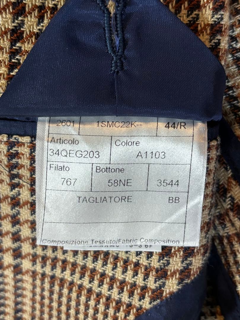 ⭐️ヒロさま専用【美品、近年モデル】TAGLIATORE リネン混 ジャケット