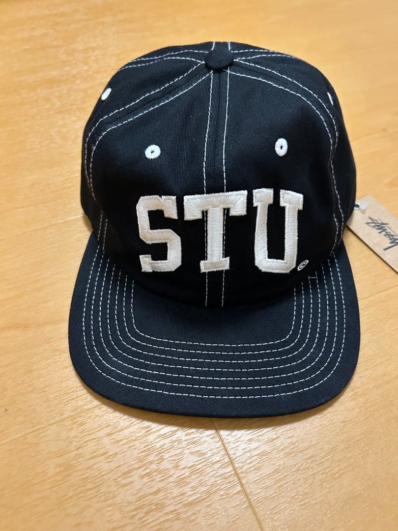 STUSSYロゴキャップ