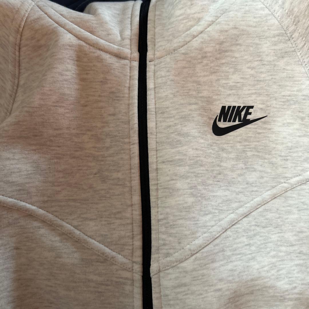 NIKE テックフリース グレー