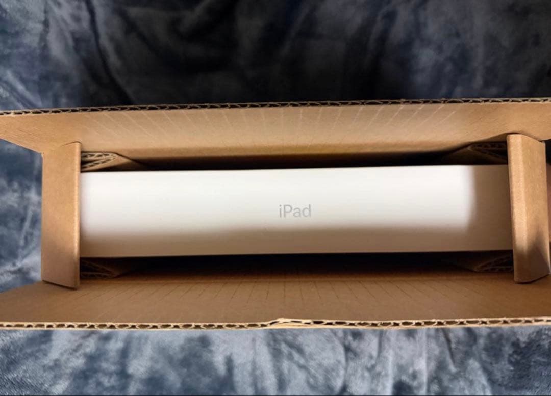 【新品未開封】第11世代 iPad A16 Wi-Fi 128GB シルバー