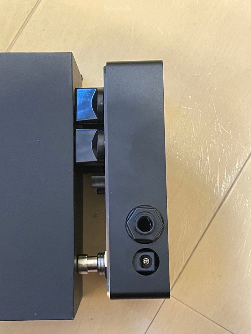 Darkglass HARMONIC BOOSTER ベースエフェクター