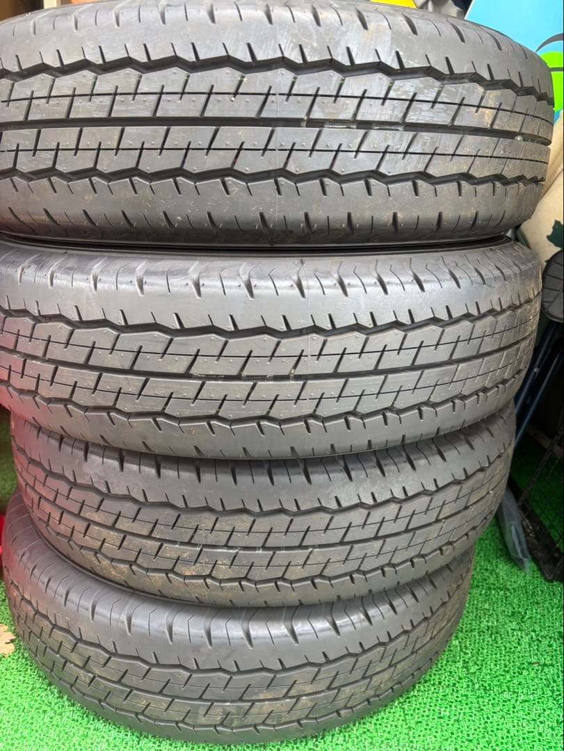 DUNLOP 195/80R15 タイヤ X2925 2025