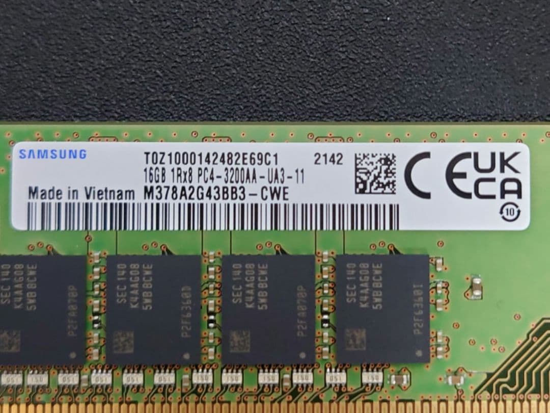 Samsung 16GB DDR4 メモリー M378A2G43BB3-CWE