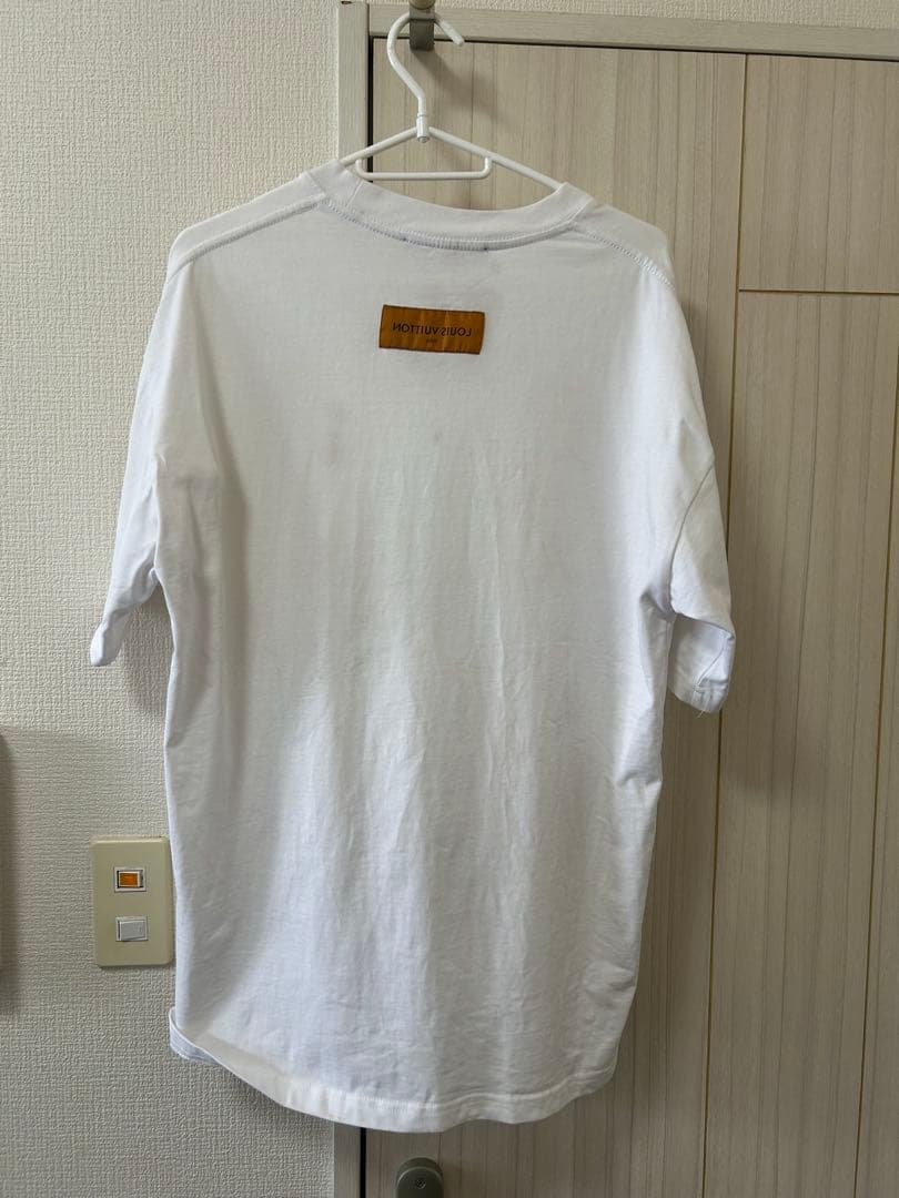 ルイヴィトン louis vuittonエンボスロゴTシャツ 白