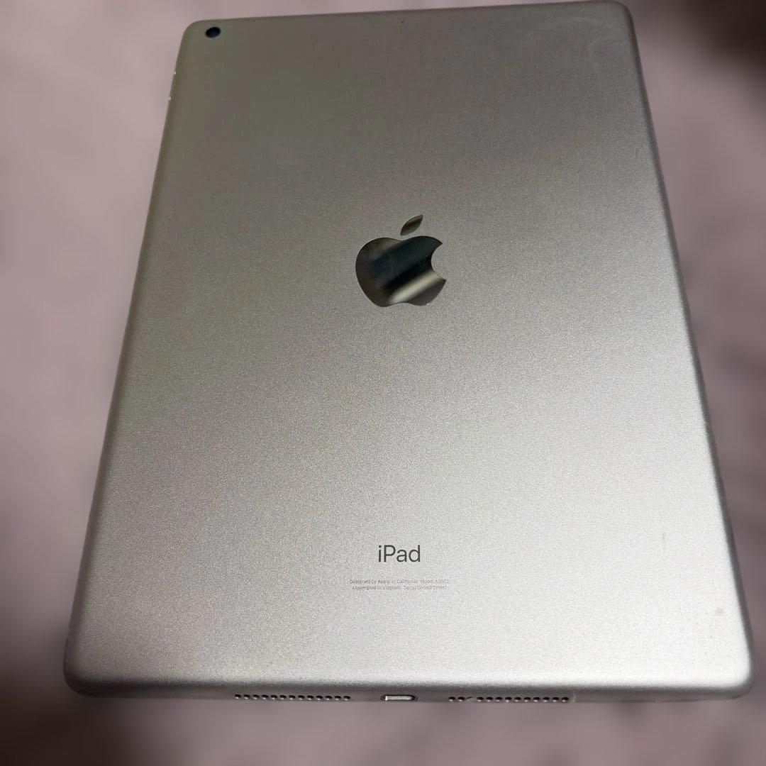 ね*し様 iPad 第9世代シルバー