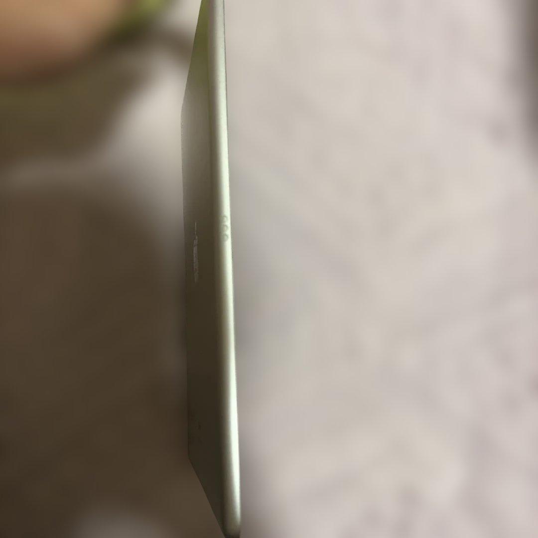 ね*し様 iPad 第9世代シルバー