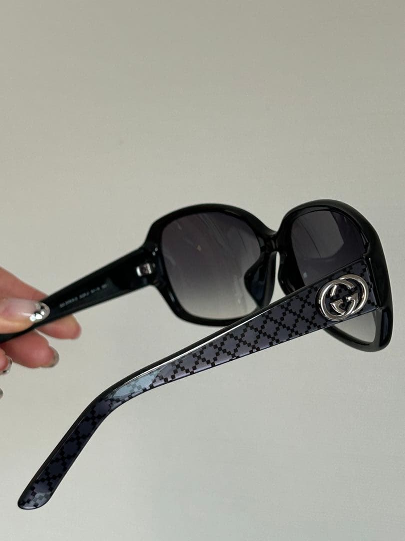 【最終値下げ】GUCCI サングラス　ブラック