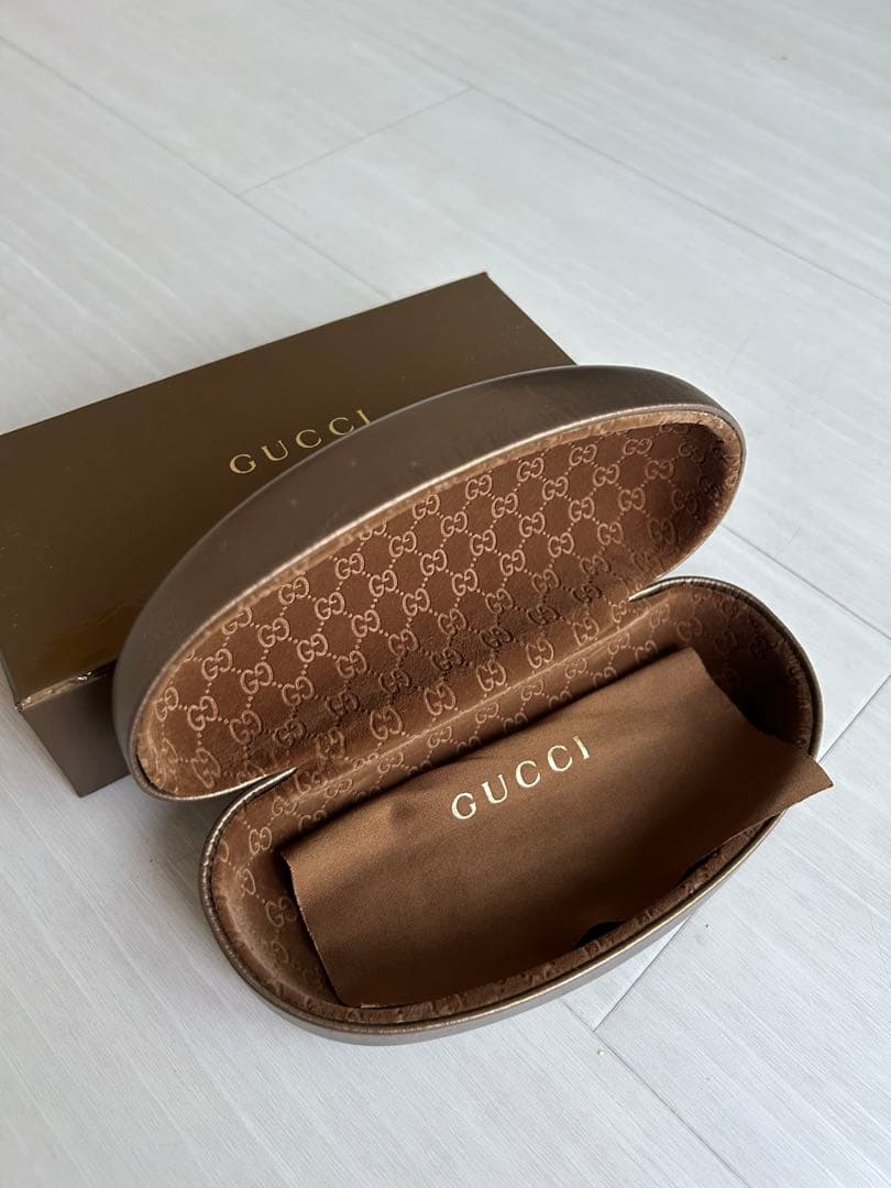 【最終値下げ】GUCCI サングラス　ブラック