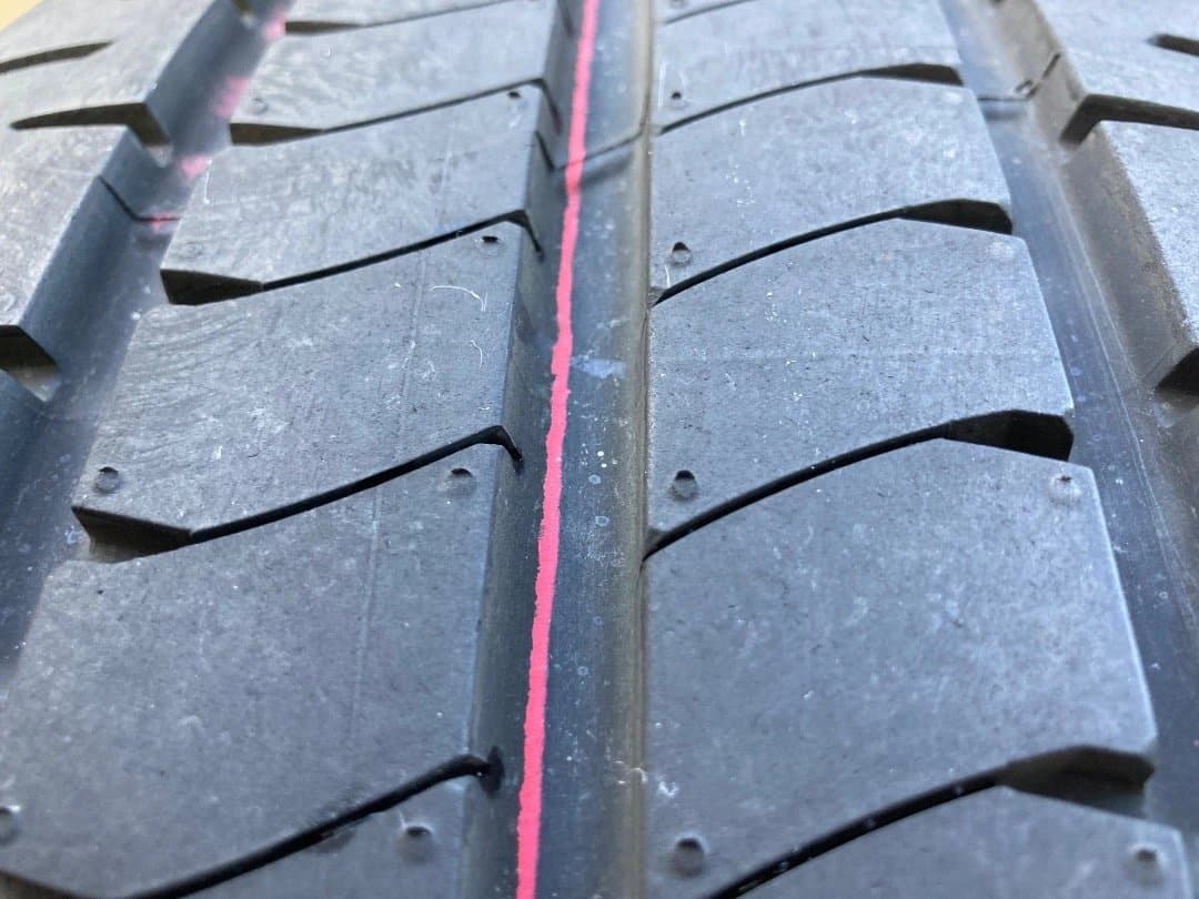 ②ブリヂストン NEWNO 215/50R17 タイヤ２本