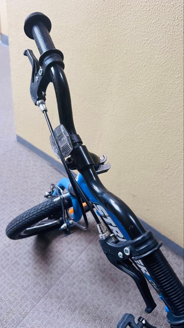 STRIDER 14X スポーツモデル ペダル、スタンド付き