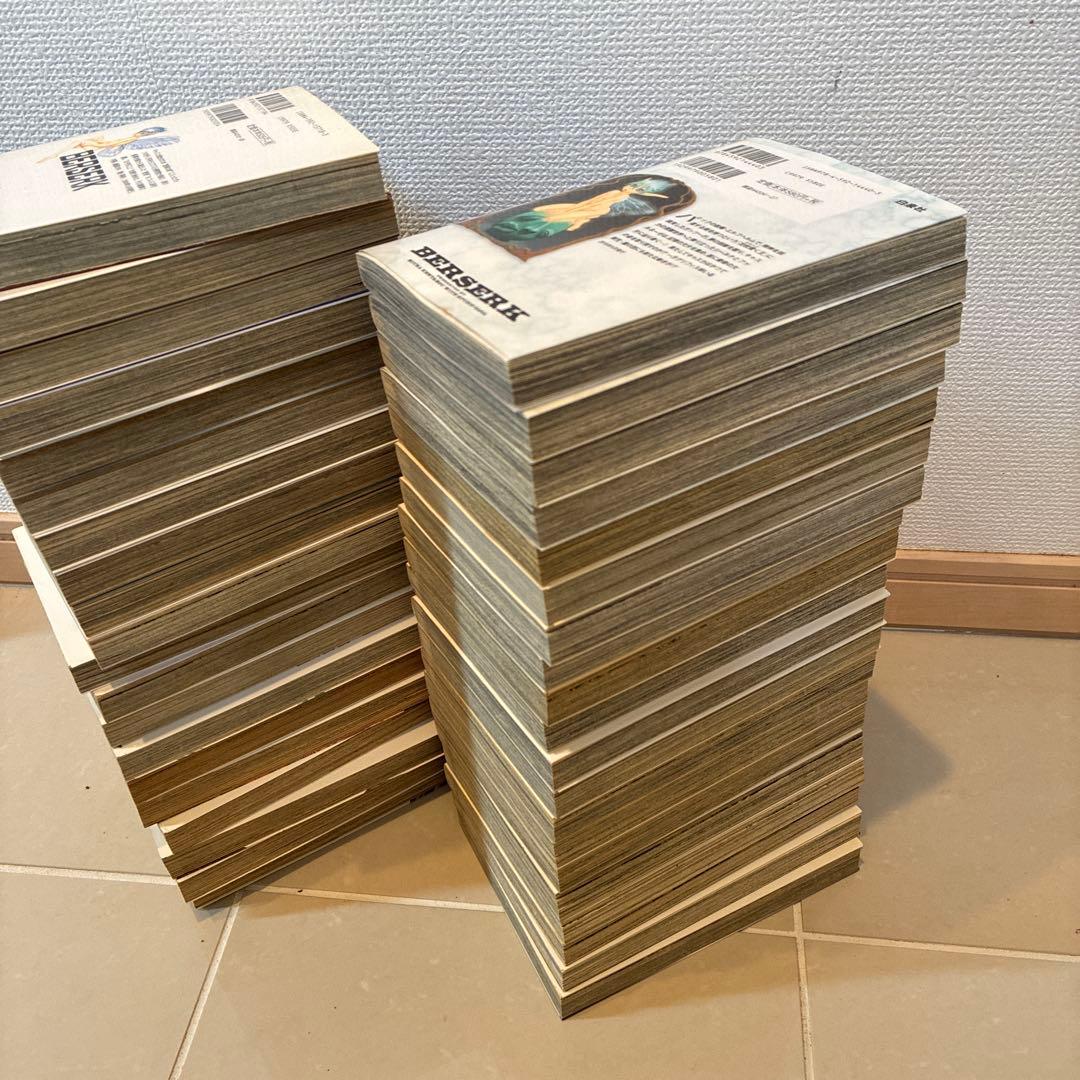 ベルセルク 1〜40巻 漫画　40冊　初版有り