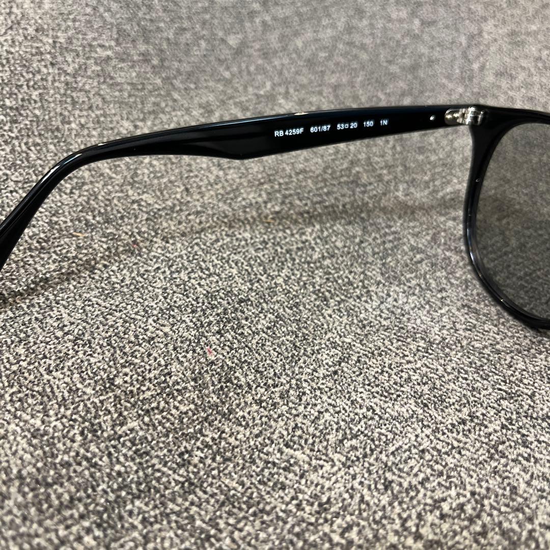 即発送！飯田将成さん着用！正規RayBanレイバンRB4259F 601/87