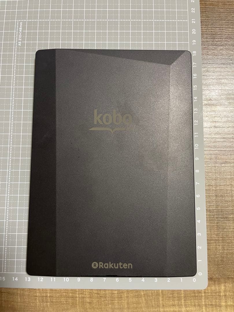 kobo aura H2O本体