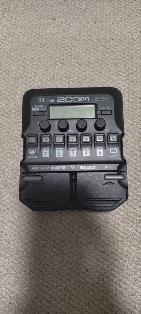 ギター Zoom G1 FOUR