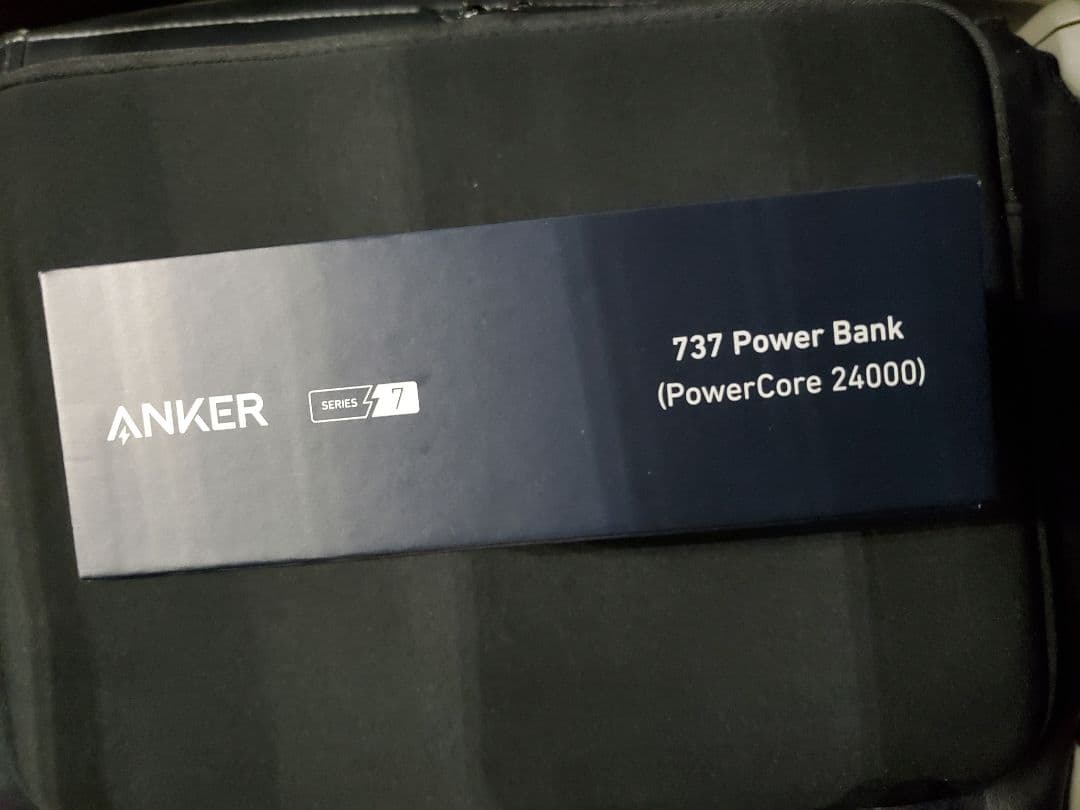 スマホアクセサリー ANKER 737 Power Bank (PowerCore 24000)