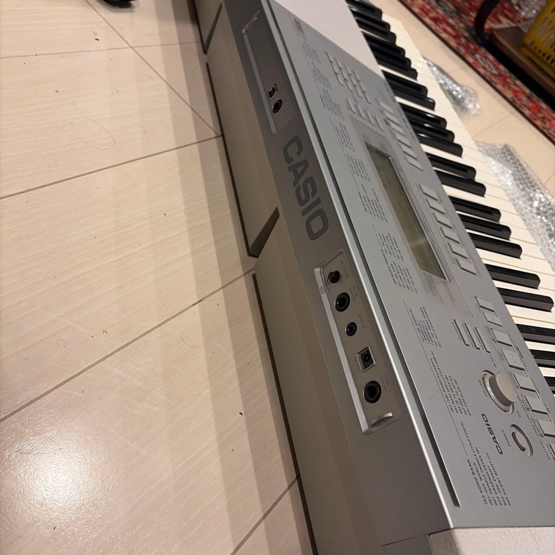 CASIO WK-225 電子ピアノ キーボード ※付属品付き
