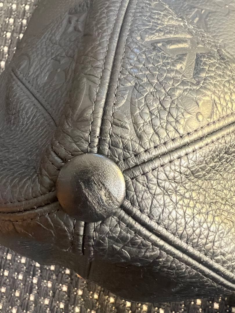 Louis Vuitton ブラック レザーキャップ 58