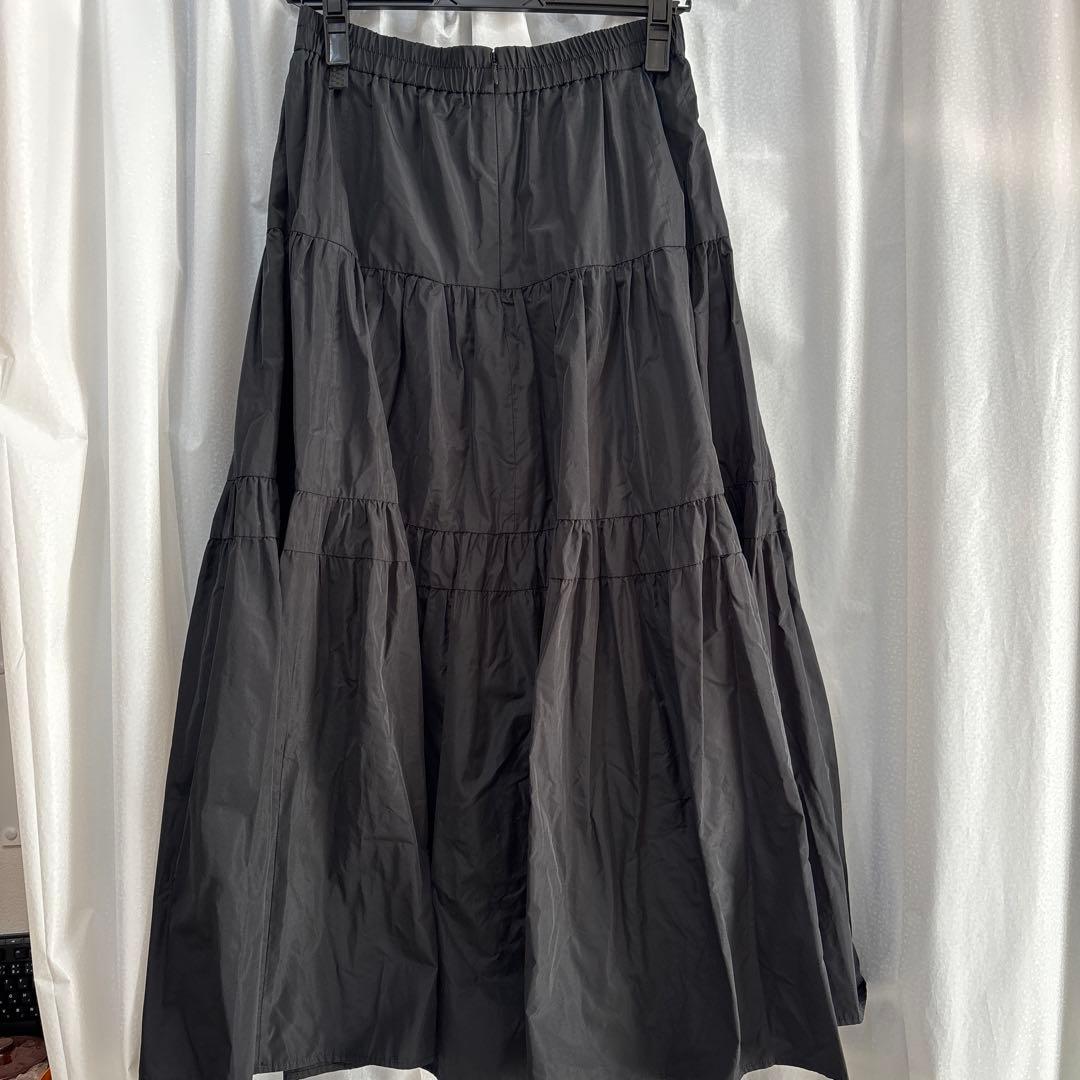 ANAYI アナイ　タフタスカート　新品　未使用　春夏オススメ　ブラック