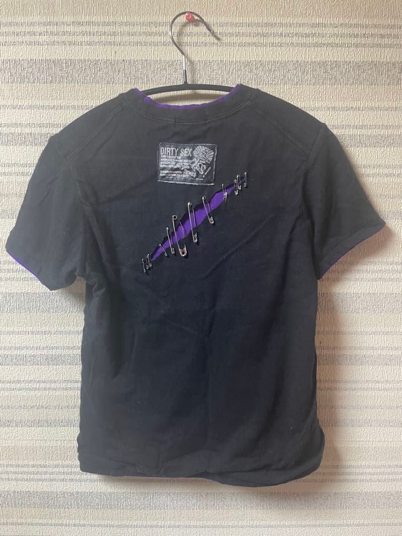 h.NAOTO グラフィックTシャツ 黒 紫 安全ピン
