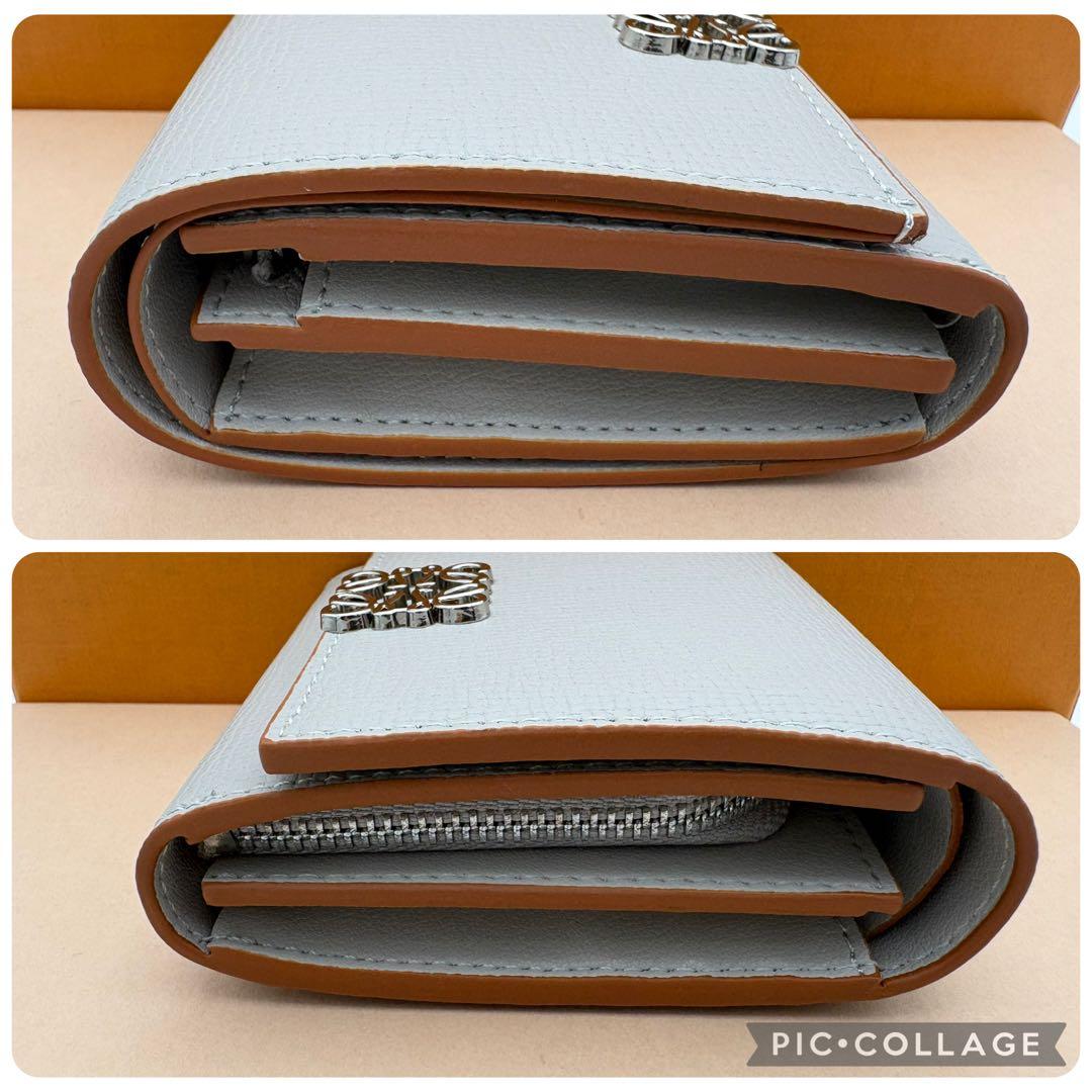 LOEWE ロゴ入り 二つ折り財布