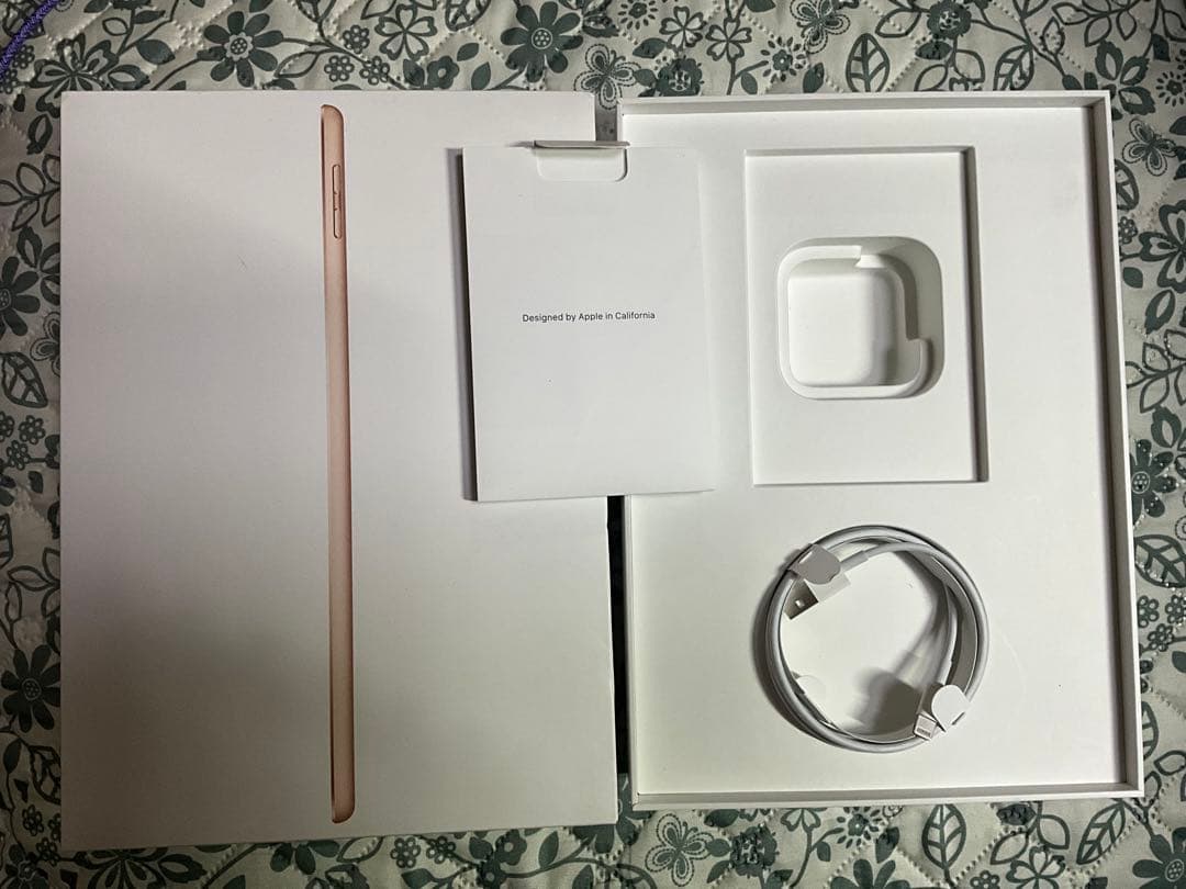 iPad 第6世代 32GB ゴールド　セルラーモデル