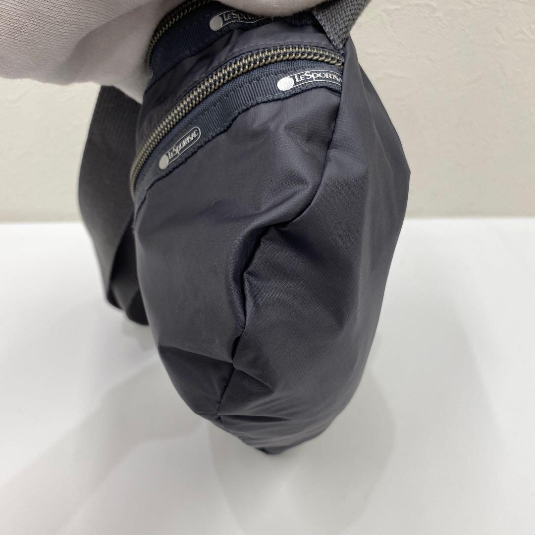 ●8794 LeSportsac ボディバッグ エッセンシャル シャドウグレー