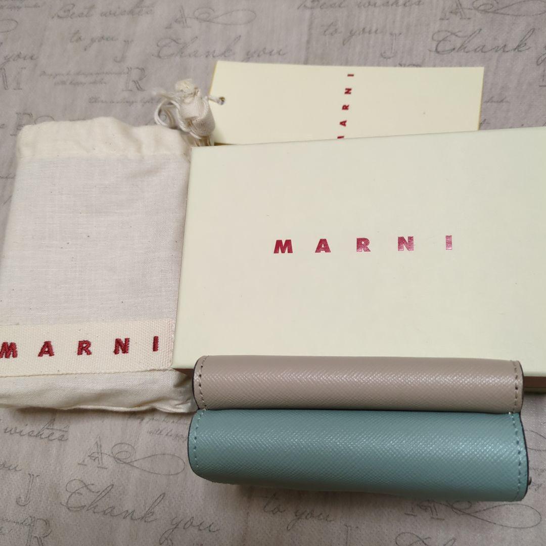 ひ*読様 【新品未使用☆交渉歓迎♪】MARNI　マルニ　三つ折り財布　グリーン