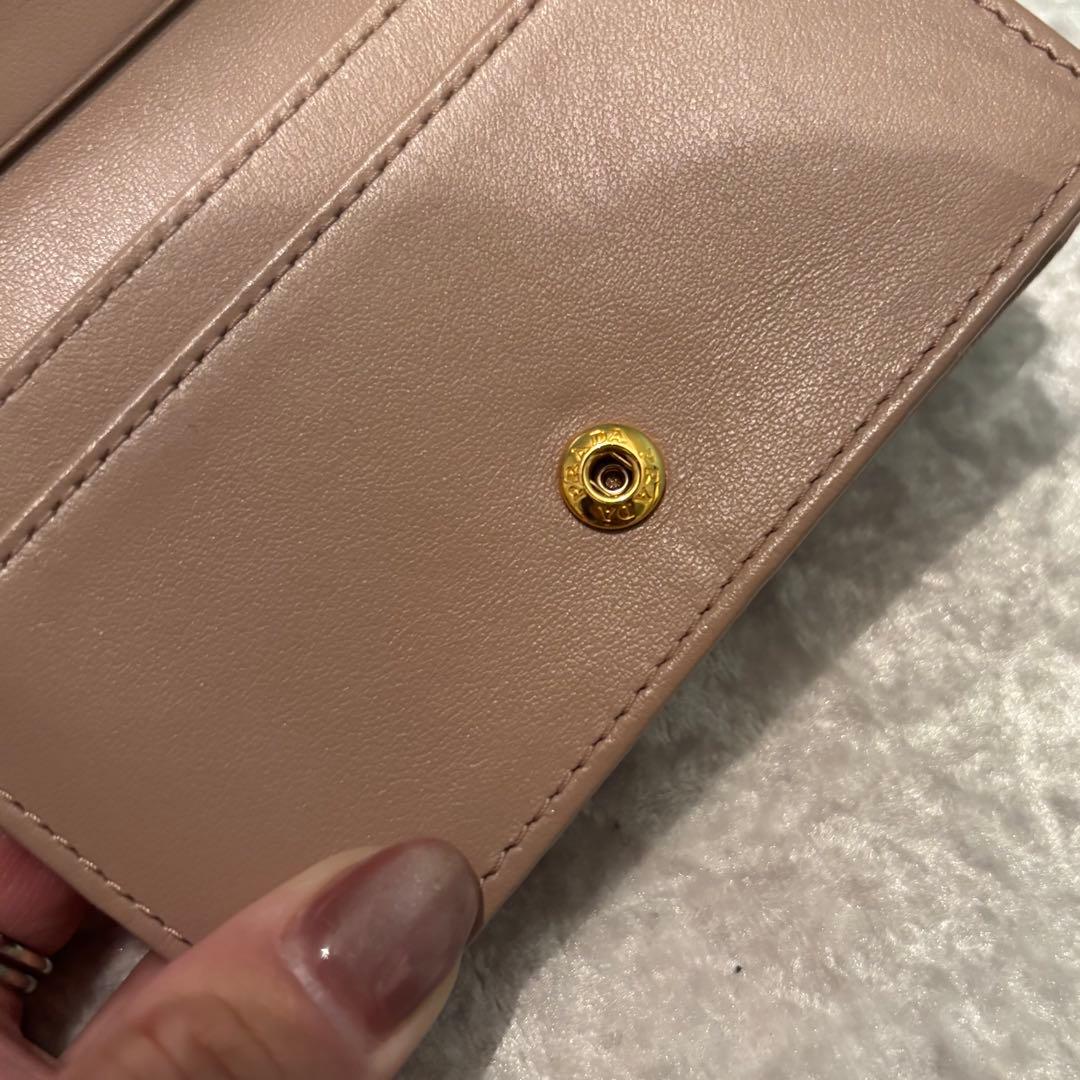 PRADA 名刺入れ　カードケース