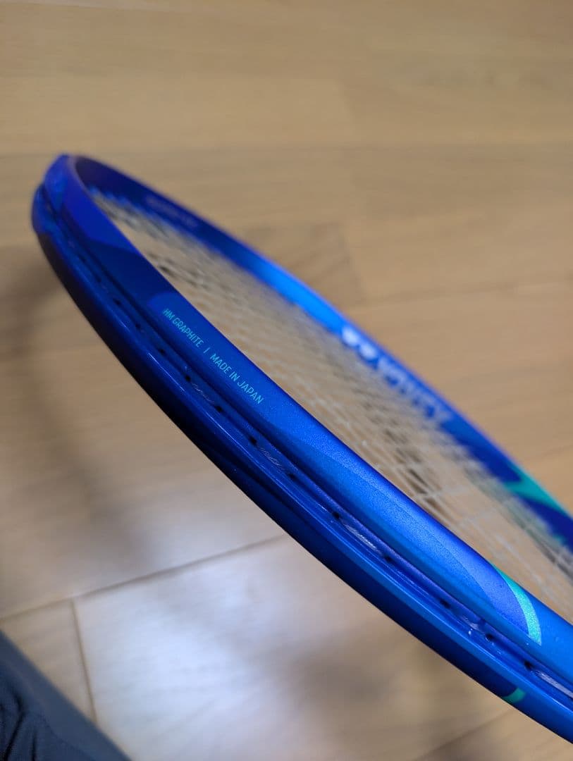 YONEX EZONE 100 TOUR テニスラケット　2025年モデル　G2