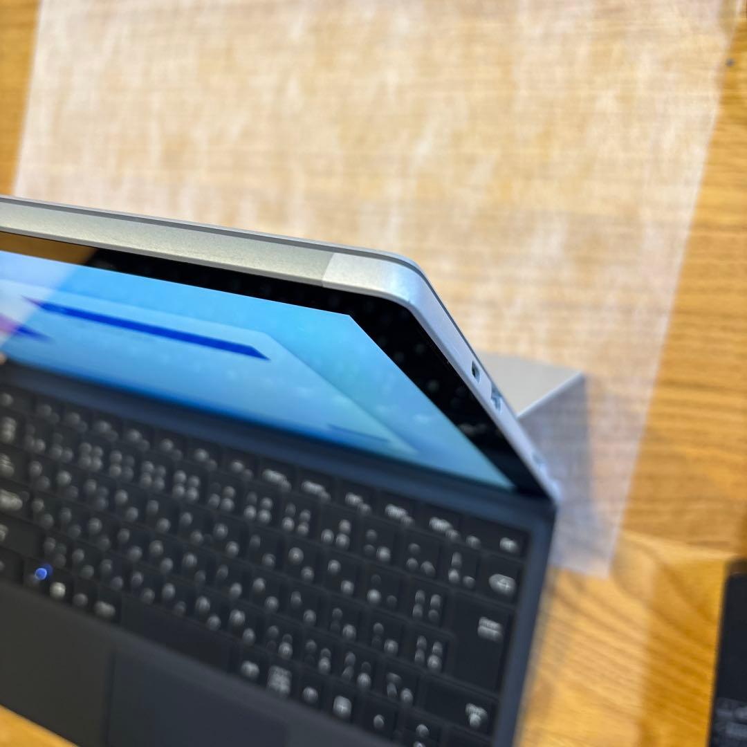 く*ま様 【良品】Microsoft Surface Pro 7 256GB 8