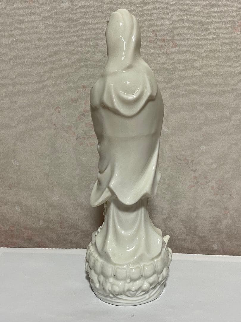 ♦白磁 観音菩薩立像 仏像 仏教美術 置物 飾り 美術品 工芸品 骨董品