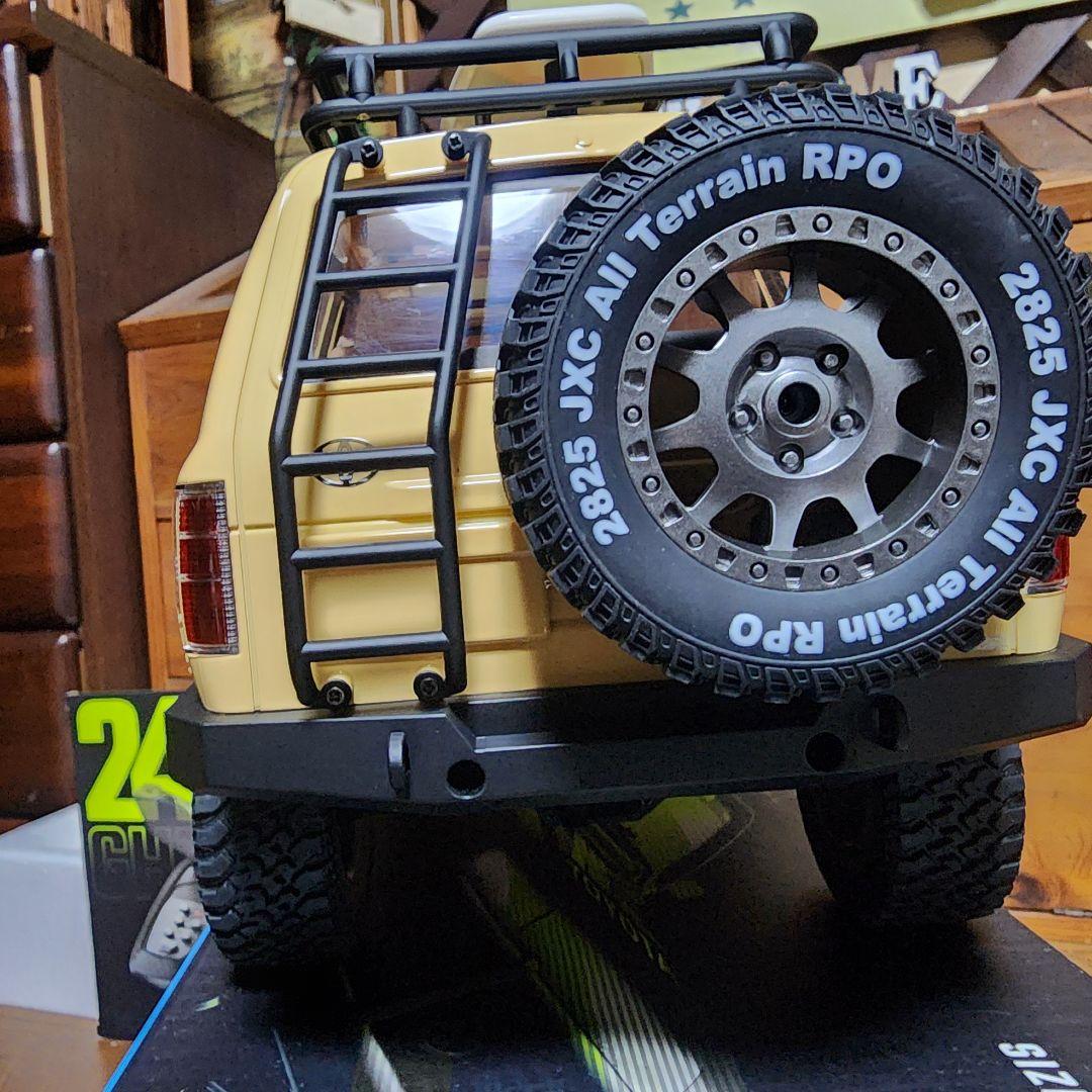 【極美品】トヨタ ランドクルーザー LC80 1/12