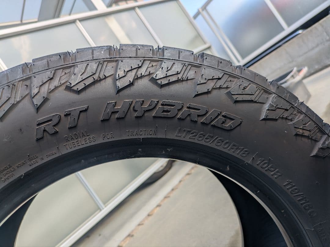 MONSTA RT Hybrid LT265/60R18 タイヤのみ4本