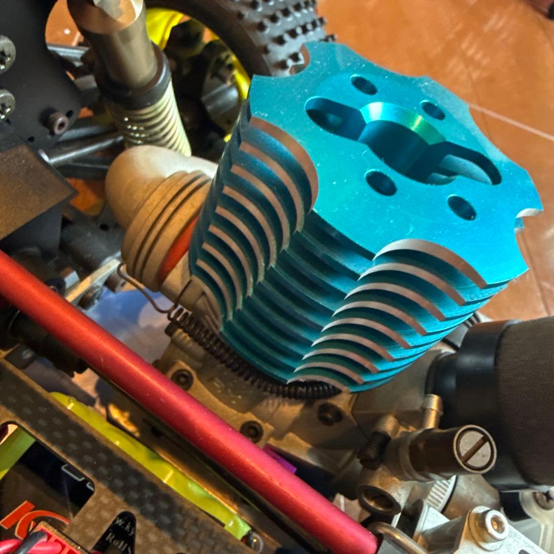 m*4様 KYOSHO 京商ラジコンカー インファーノ　エンジン搭載　ジャンク扱