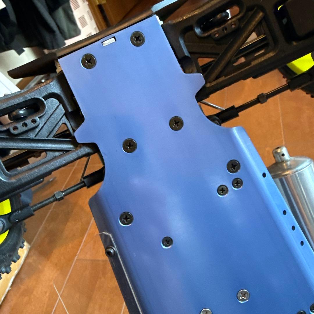 m*4様 KYOSHO 京商ラジコンカー インファーノ　エンジン搭載　ジャンク扱