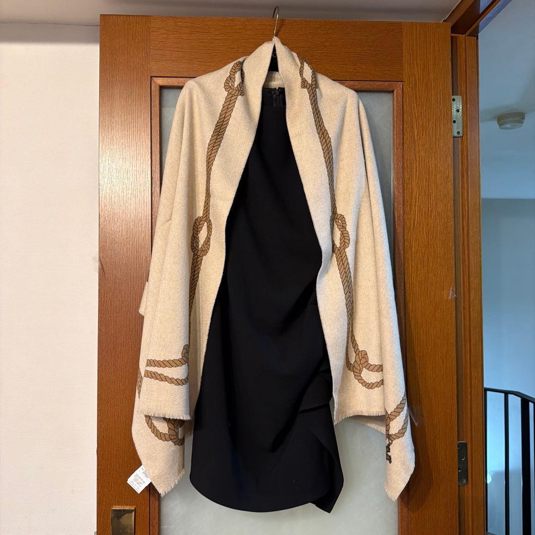 未使用品❣️マックスマーラー　カシミア　ストール　ショール　ケープ　膝掛け