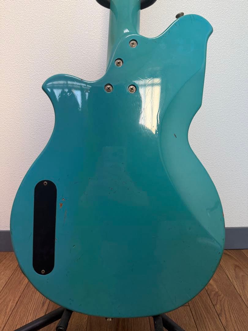 Brian by Bucchus BNG-450ビザールギター