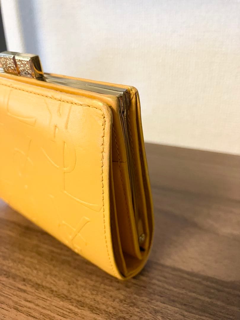 レアYves Saint Laurent サンローラン　イエロー　二つ折り財布