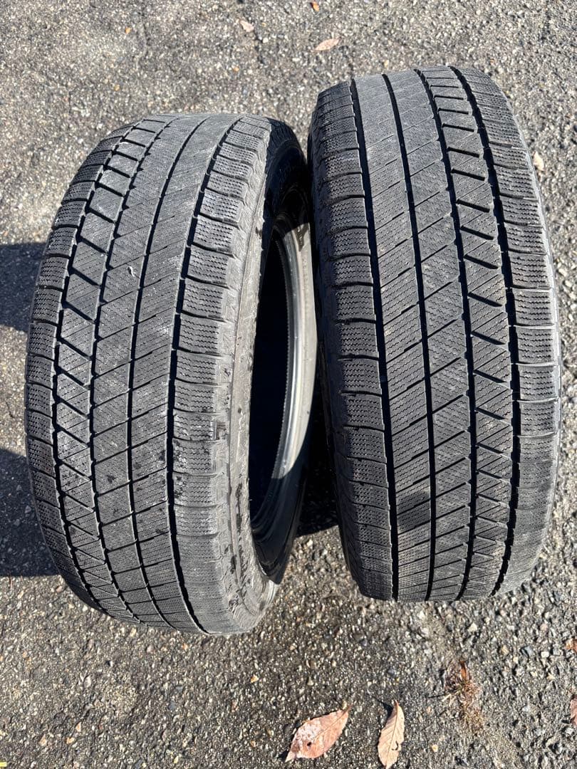 ブリヂストン　VRX3 215 65 16 冬タイヤ2本　アルファード　等
